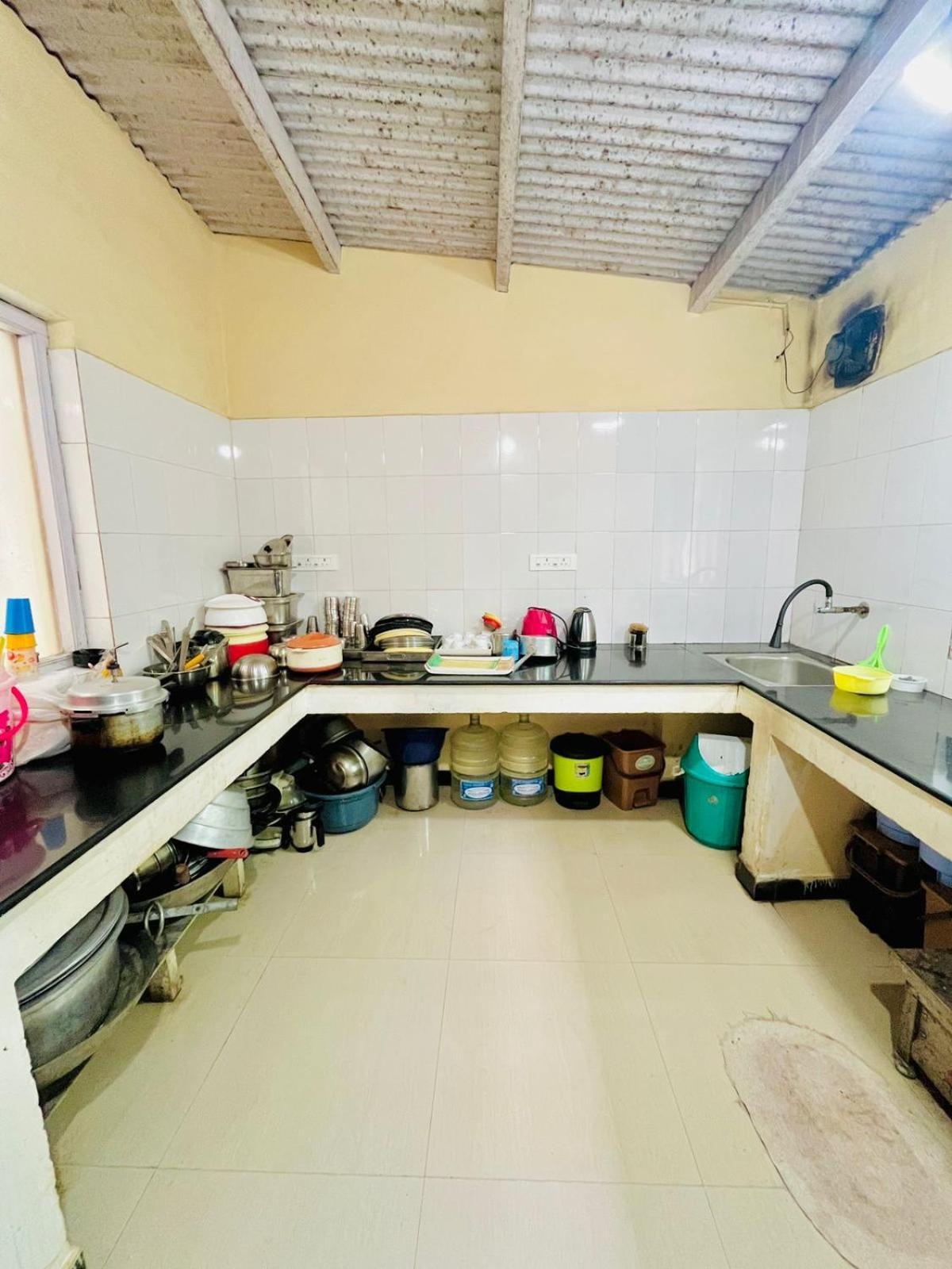 Nilgiris Inn Kotagiri Luaran gambar