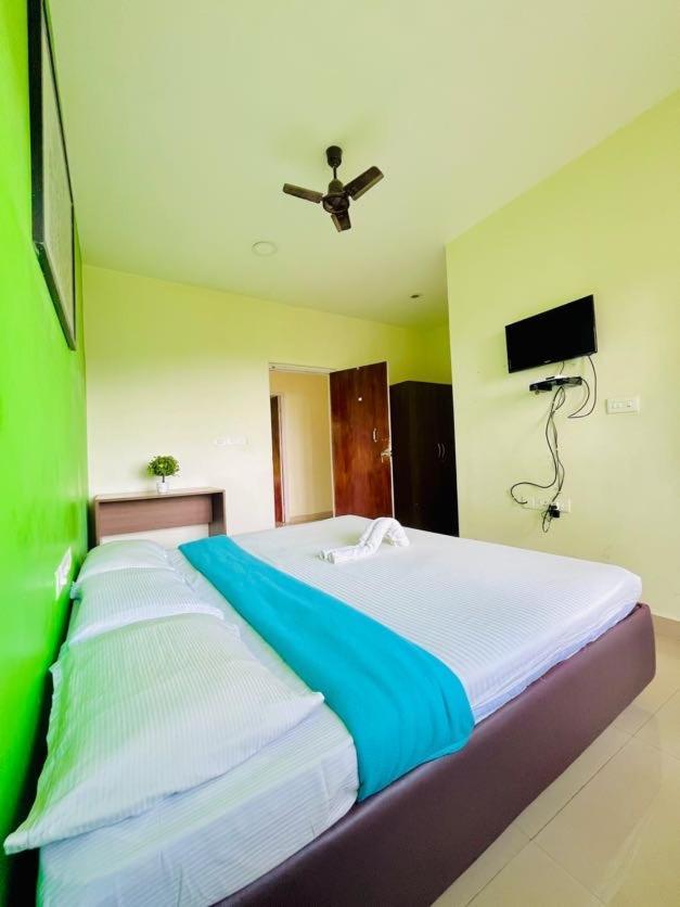 Nilgiris Inn Kotagiri Luaran gambar
